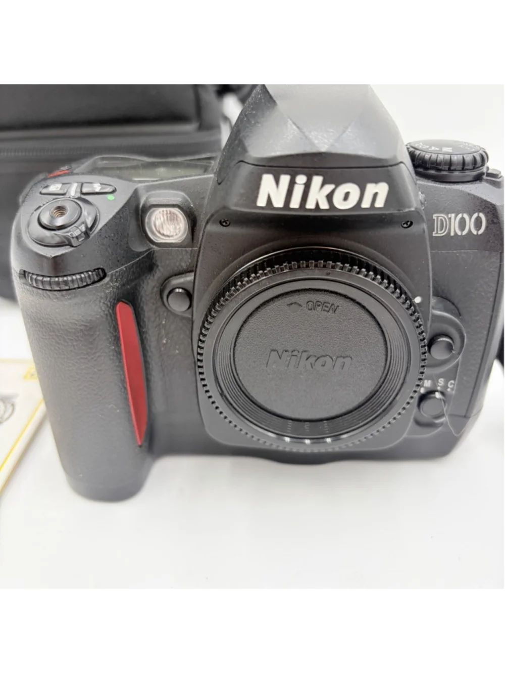 Nikon d100 1mp